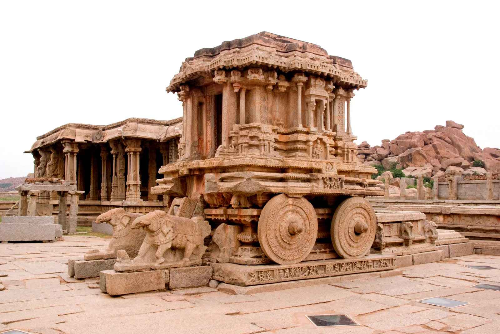 http://www.historydiscussion.net/history-of-india/art-and-architecture-under-the-vijayanagar-rulers/2868