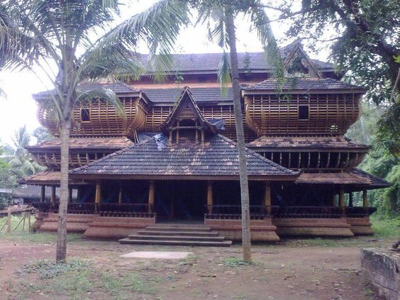 Traditional Kerala architecture theme house Photo source: https://www.pinterest.com/pin/402157441696599321/