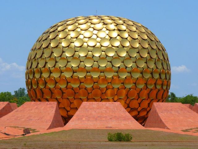 Auroville: Sustainable Architecture For Modern Times Arts and Crafts