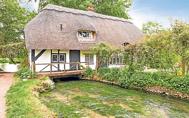 Image Courtesy: The Telegraph, http://www.telegraph.co.uk/finance/property/buying-selling-moving/10181960/Cottage-industry-is-still-booming.html
